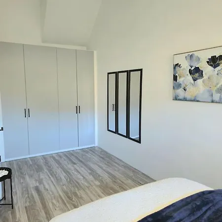 Modern Duplex Penthouse Panoramic Views & Parking Apartment Bradford (West Yorkshire)