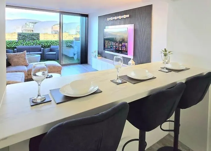 شقة Modern Duplex Penthouse Panoramic Views & Parking *