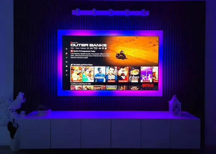 Modern Duplex Penthouse Panoramic Views & Parking Apartment *