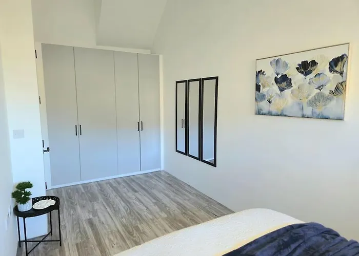 Modern Duplex Penthouse Panoramic Views & Parking شقة برادفورد