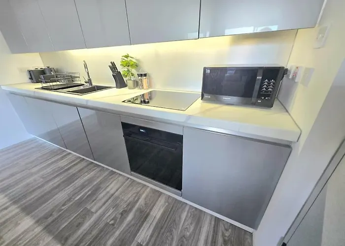 Apartment Modern Duplex Penthouse Panoramic Views & Parking Bradford (West Yorkshire)